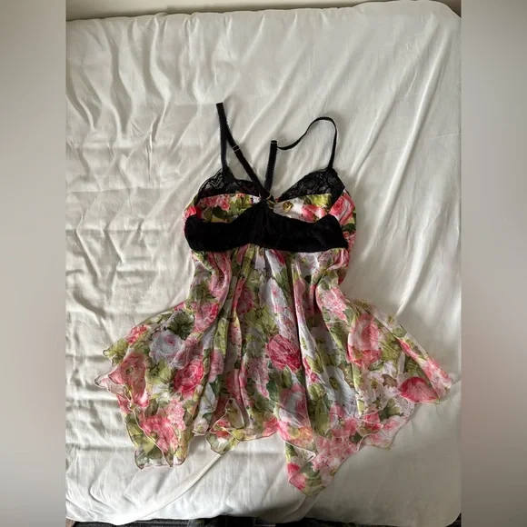 Rare DIA gyaru and harajuku style top - Picture 2 of 3